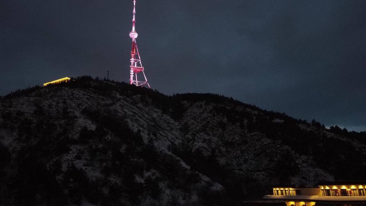 Luxury Apartment In Old Tbilisi With Terrace מראה חיצוני תמונה